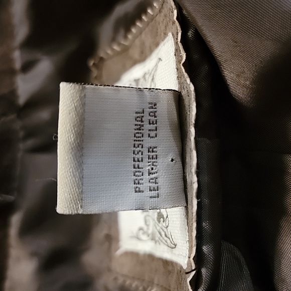 🧡Suede Ruff Hewn Leather Jacket with Quilted Accents on Yolks/Sleeves - Picture 8 of 15